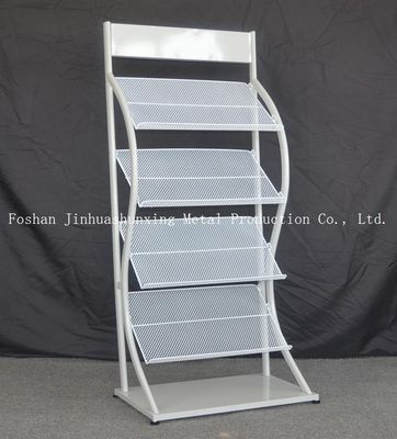 O compartimento do metal dos pneus de H1500mm L480mm quatro, jornais indica a cremalheira  Para livrarias, anúncio