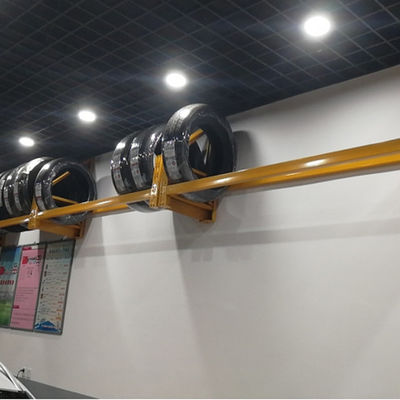 A cremalheira feita sob encomenda do LH Logo Heavy Duty Tire Rack, pneu de tapeçaria submete a cremalheira de exposição engrossada, de aço para a loja
