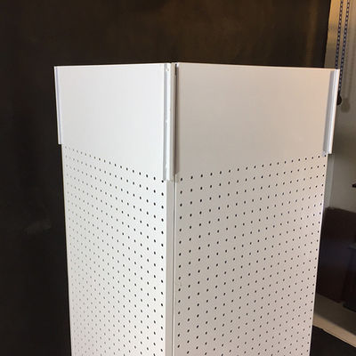 A cremalheira de exposição de H1440mm W540mm Pegboard, cremalheira quatro do girador de Pegboard da bancada tomou partido